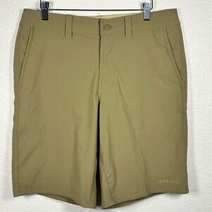 Patagonia Mens Size 33 Khaki Quick Dry Outdoor Adventure Shorts Worn Wear